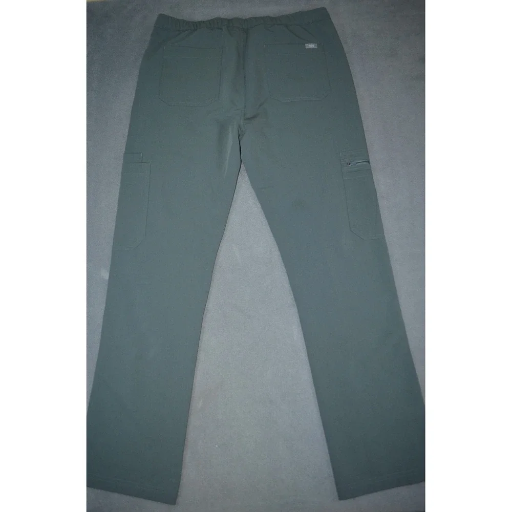 Figs Men's Cairo Cargo Scrub Pants Green Size Medium Straight Leg TM3001